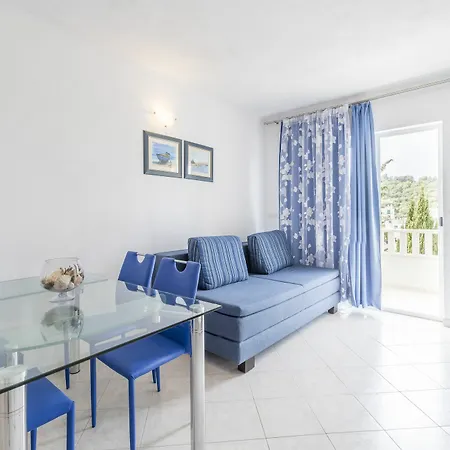 Nikolina Apartman