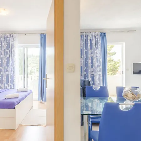 Apartament Nikolina *